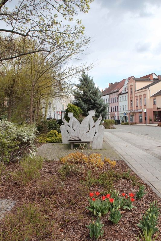 Skulptur Denkerbank (Bankleser-Lesebank)