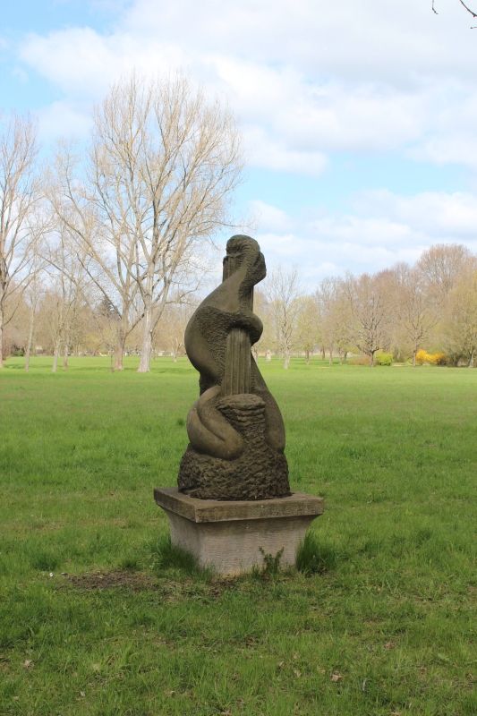 Skulptur Säule der Welt (Antike Säule)