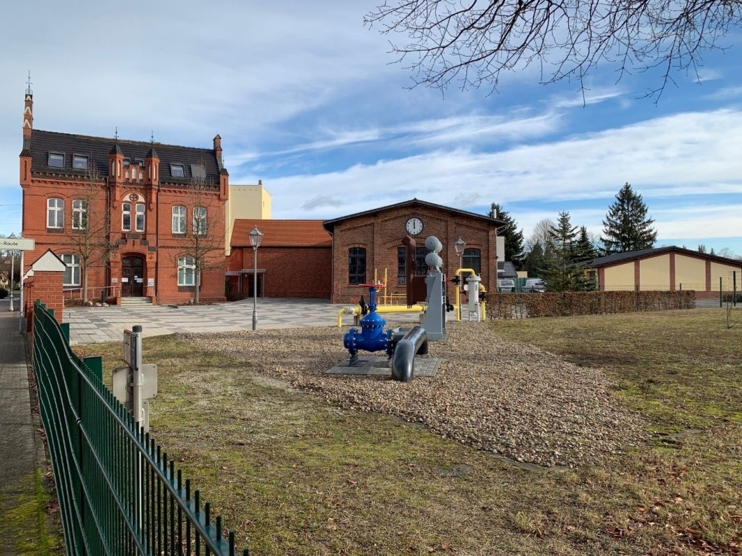 Verwaltungsgebäude und Maschinenhaus des Gaswerks