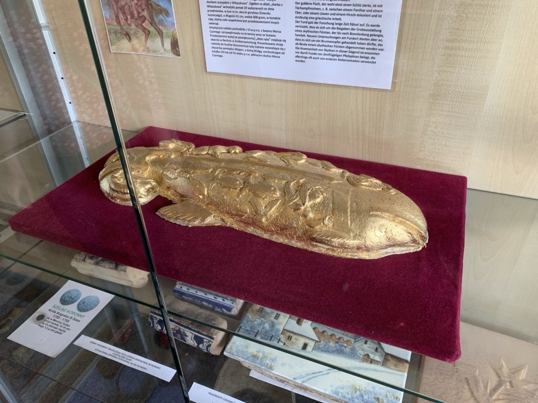 (1) Holzskulptur Der goldene Schatz aus Witaszków (pol. Z?oty Skarb z Witaszkowa)