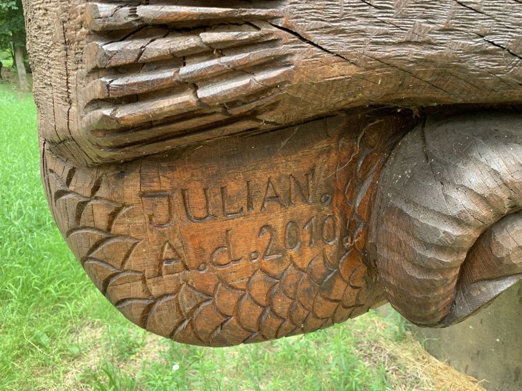 (4) Holzskulptur Der goldene Schatz aus Witaszków (pol. Z?oty Skarb z Witaszkowa)