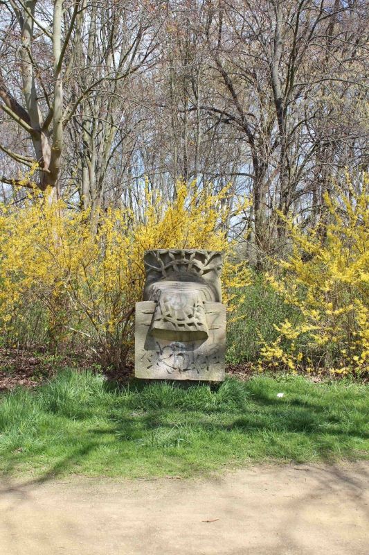 Skulptur Baumtorso