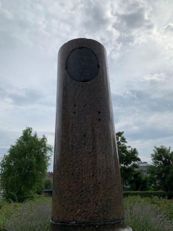 (5) Corona-Schröter-Skulptur auf der Theaterinsel